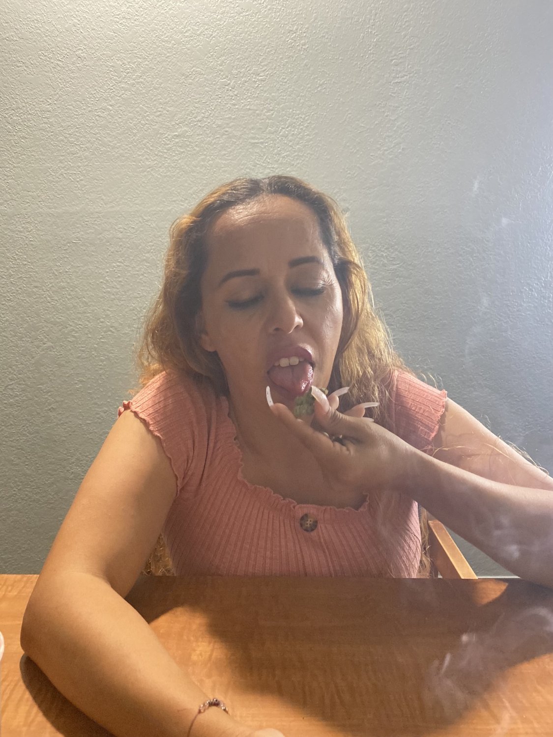 San Diego Latina slut Elvira loves to be exposed #AW4mTQlj