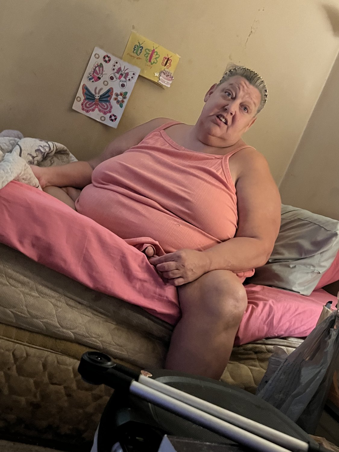 Real ssbbw mom unaware candids huge tits #NplWL5FN