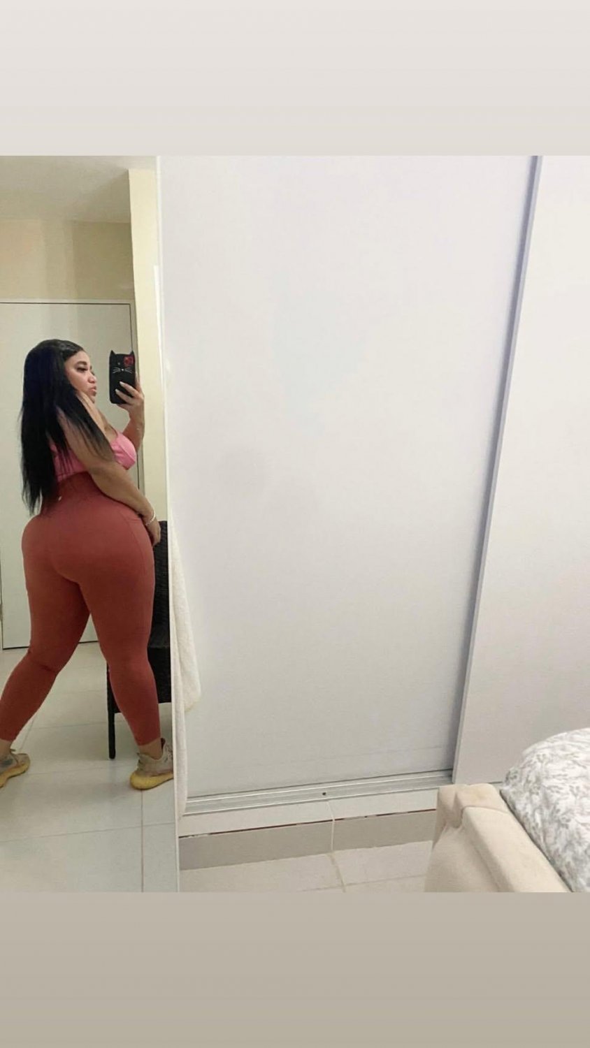 Thick Latina teenager #utHtVRRB