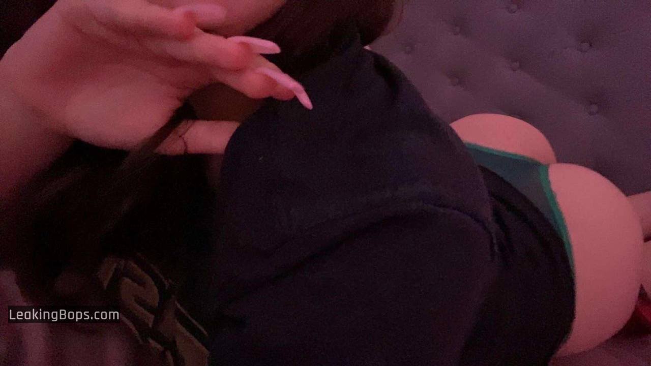 ABG asian snowbunny white girl brunette leaked doing titty drops and arching her back #L1Ut49iB