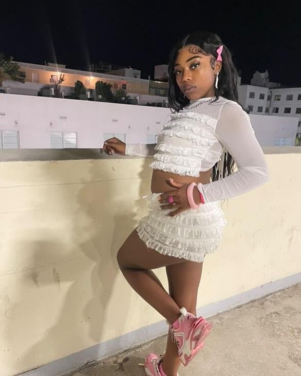 West Orlando Florida retired Pornstar/Thot 4 Ever Itsadajaa fan favorite Cumshot & Facial collection #cEeaNxIo